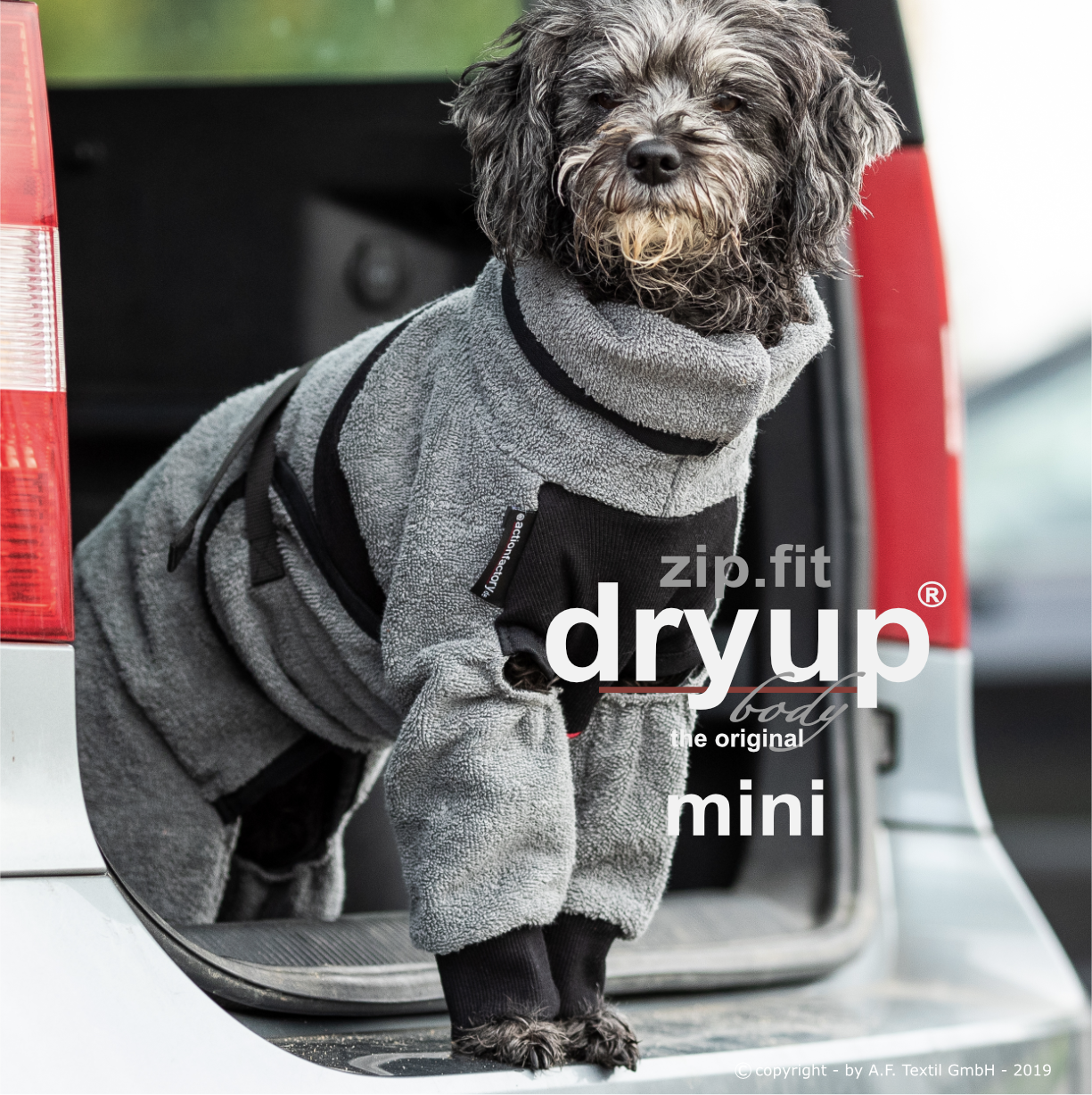 ZIP.FIT DRYUP Body Mini – Der Hundebademantel mit Beinen für die Kleinen