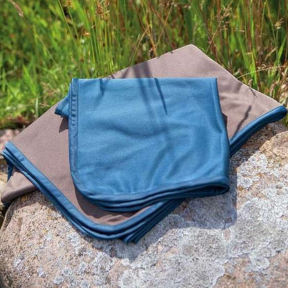 Trixie Insect Shield® Outdoor-Decke - Ihr unsichtbarer Insektenschutz für entspannte Outdoor-Abenteuer!