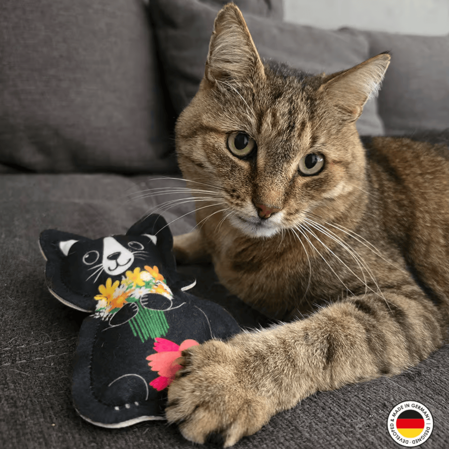 4Cats - Lucy Figur mit Blumen