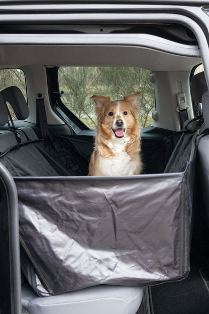 Logi Autoschondecke – Schutz & Komfort für jede Autofahrt!