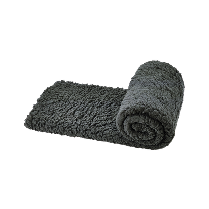 Fleece Plaid Teddy – Extra warme Hunde und Katzendecke für kuschelige Momente