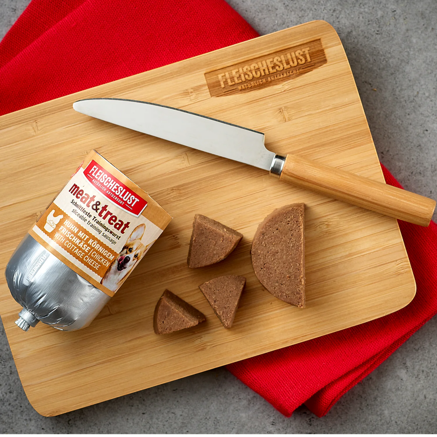 Fleischeslust Dog - Meat & Treat Huhn mit körnigem Frischkäse