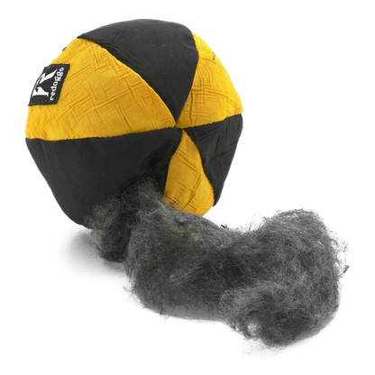 Redoggo Ball – Robustes Hundespielzeug aus Upcycling-Material