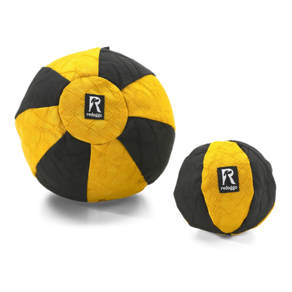 Redoggo Ball – Robustes Hundespielzeug aus Upcycling-Material