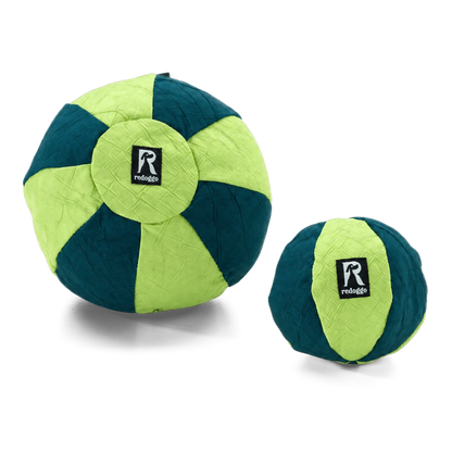 Redoggo Ball – Robustes Hundespielzeug aus Upcycling-Material