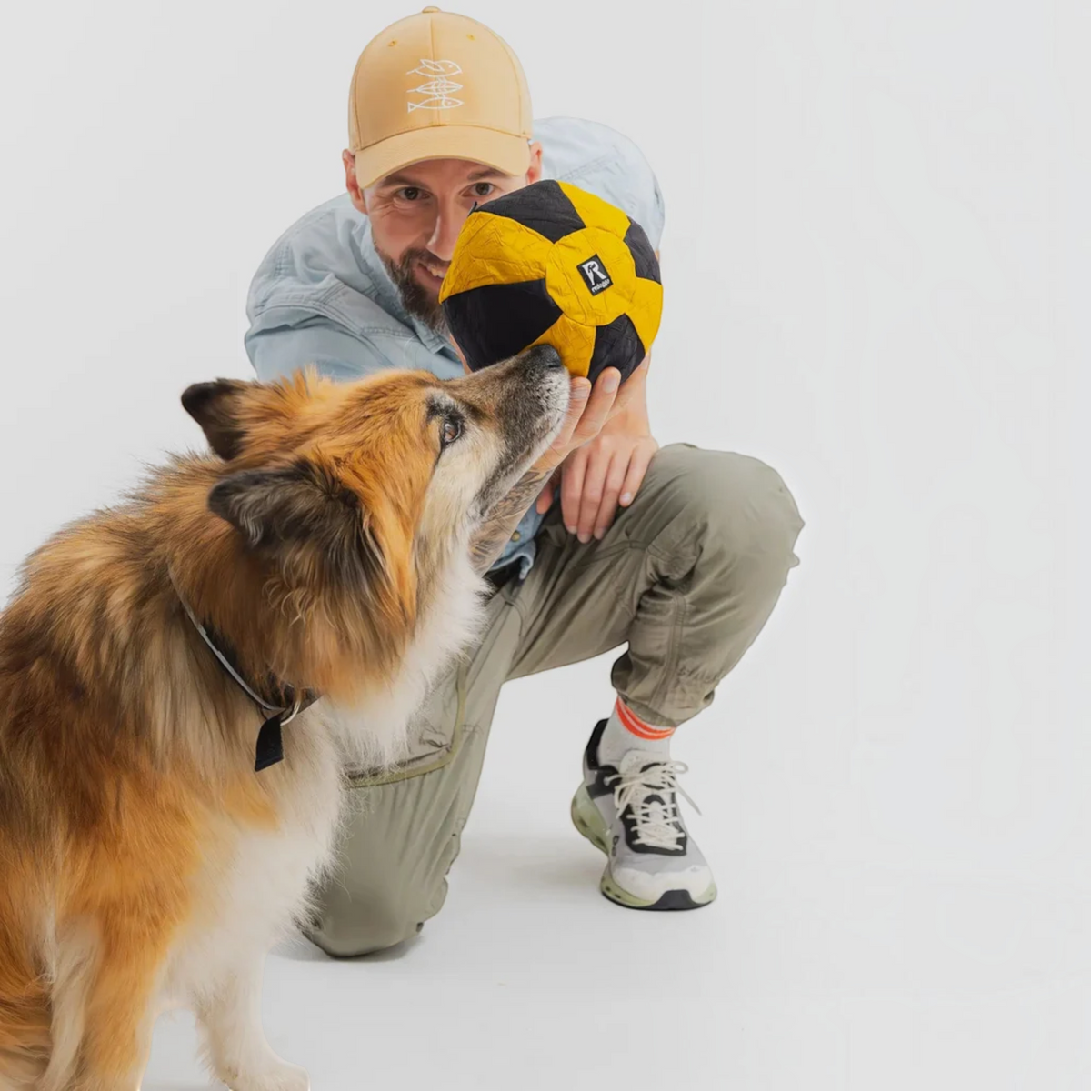 Redoggo Ball – Robustes Hundespielzeug aus Upcycling-Material