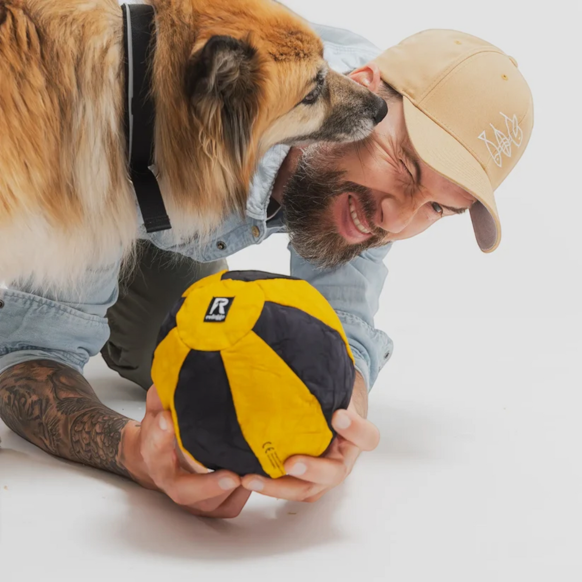 Redoggo Ball – Robustes Hundespielzeug aus Upcycling-Material