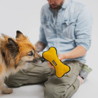 Redoggo Knochen – Robustes Hundespielzeug aus Upcycling-Material