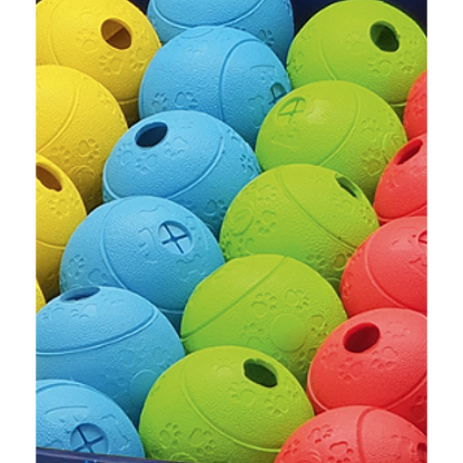 Spiel, Snack & Spaß – der Snackball für glückliche, aktive Hunde!