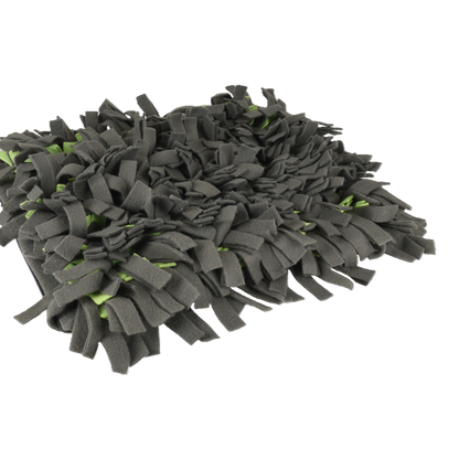 Spielerisch genießen & entspannen – der perfekte Schnüffelteppich für neugierige Hunde!