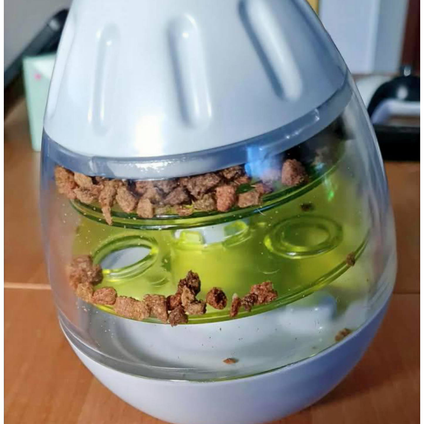 Trixie Steh-Auf-Snack-Ei - Futterspielzeug mit herausnehmbaren Platten – Fördert die Intelligenz deines Hundes und deiner Katze