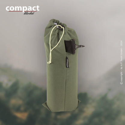 Compact Blanket Rain – die kompakte Allwetter-Decke für unterwegs