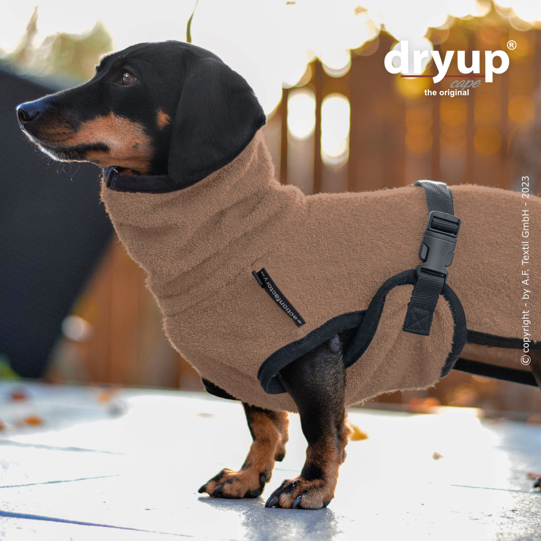 DRYUP CAPE Dackel & Co – Hundebademantel für langrückige Rassen